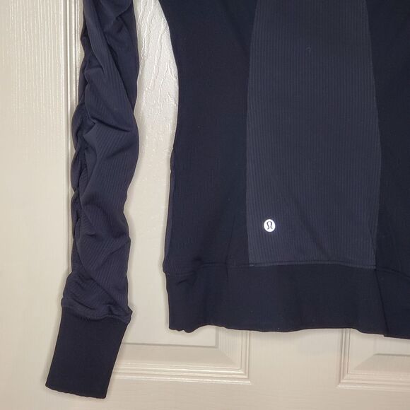 Lululemon Dance Studio Jacket III Size 2 - Picture 10 of 13